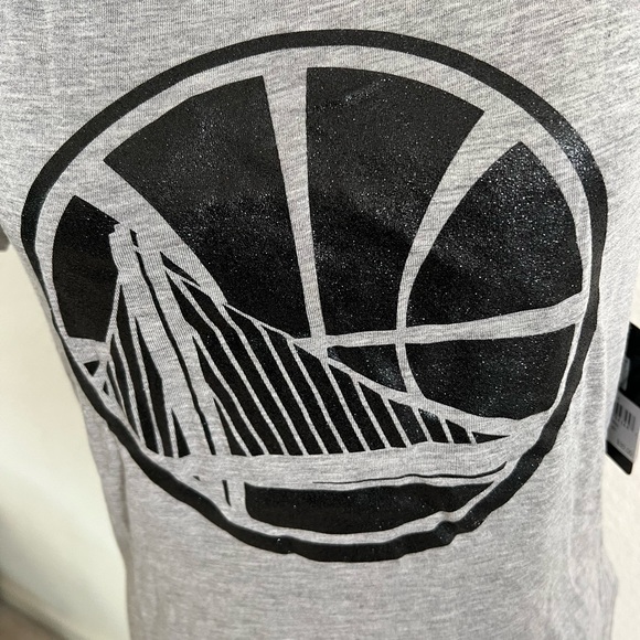 NWT Golden State Warriors T-Shirt - Picture 5 of 6